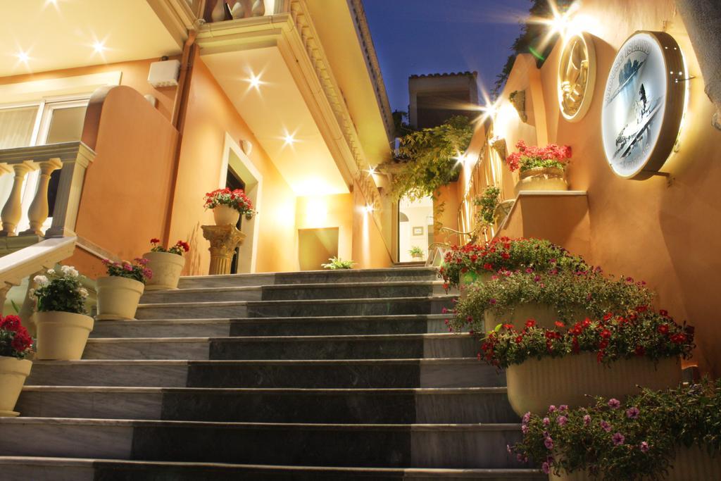 Mouse Island Aparthotel เปรามา ภายนอก รูปภาพ