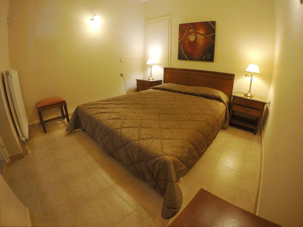 Mouse Island Aparthotel เปรามา ภายนอก รูปภาพ