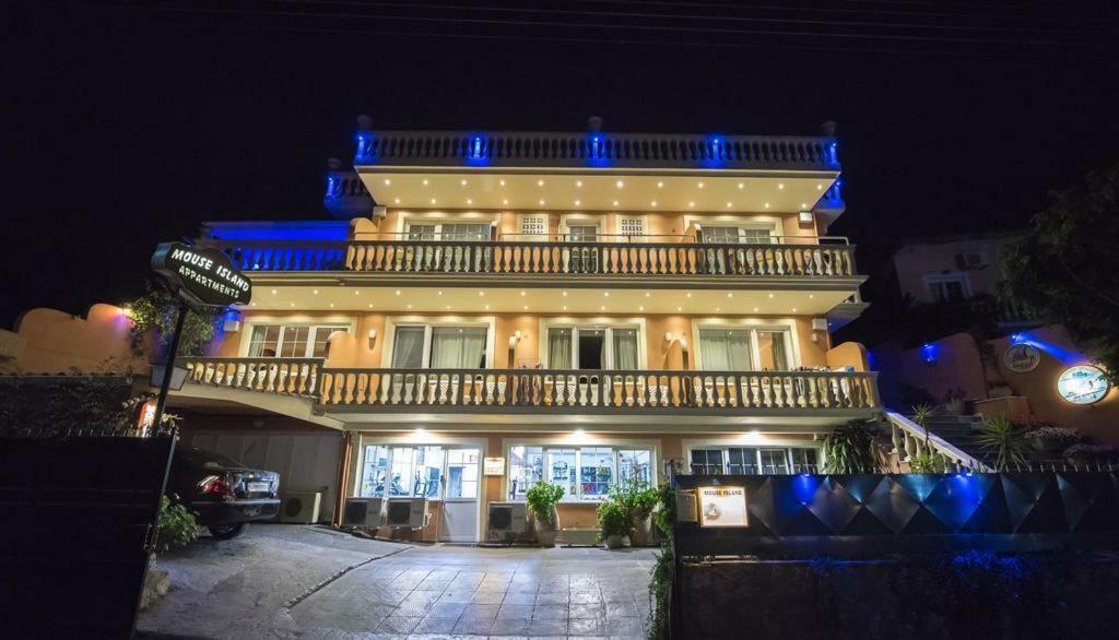 Mouse Island Aparthotel เปรามา ภายนอก รูปภาพ